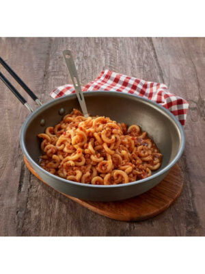 Nudeln mit Vegetarischer Bolognese – Trek’n Eat