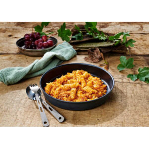 Pasta mit Hühner-Bolognese und Käse – Nassgericht – Trek’n Eat
