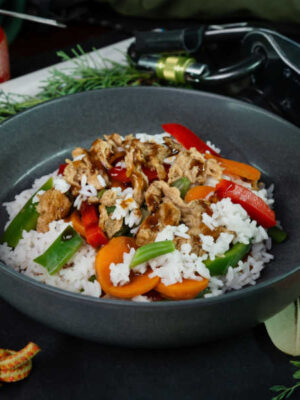 Chick_n Teriyaki Bowl - 630 Kcal - Nomad Nutrition